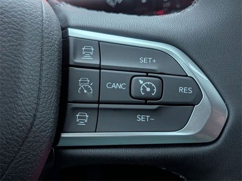 New 2026 Jeep Compass Limited image 11