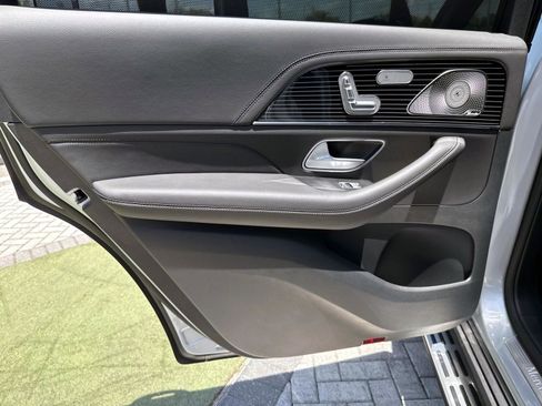 New 2026 Mercedes-Benz GLS 580 4MATIC image 12