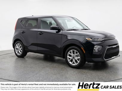 Used 2025 Kia Soul LX w/ LX Technology Package
