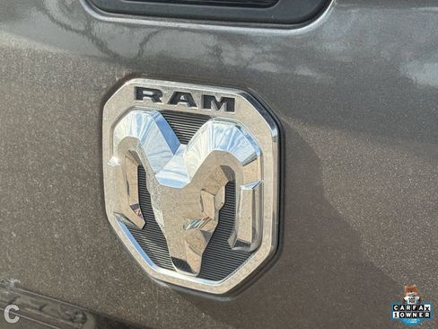 Used 2024 RAM 2500 Tradesman w/ Chrome Appearance Group AWD/4WD image 10