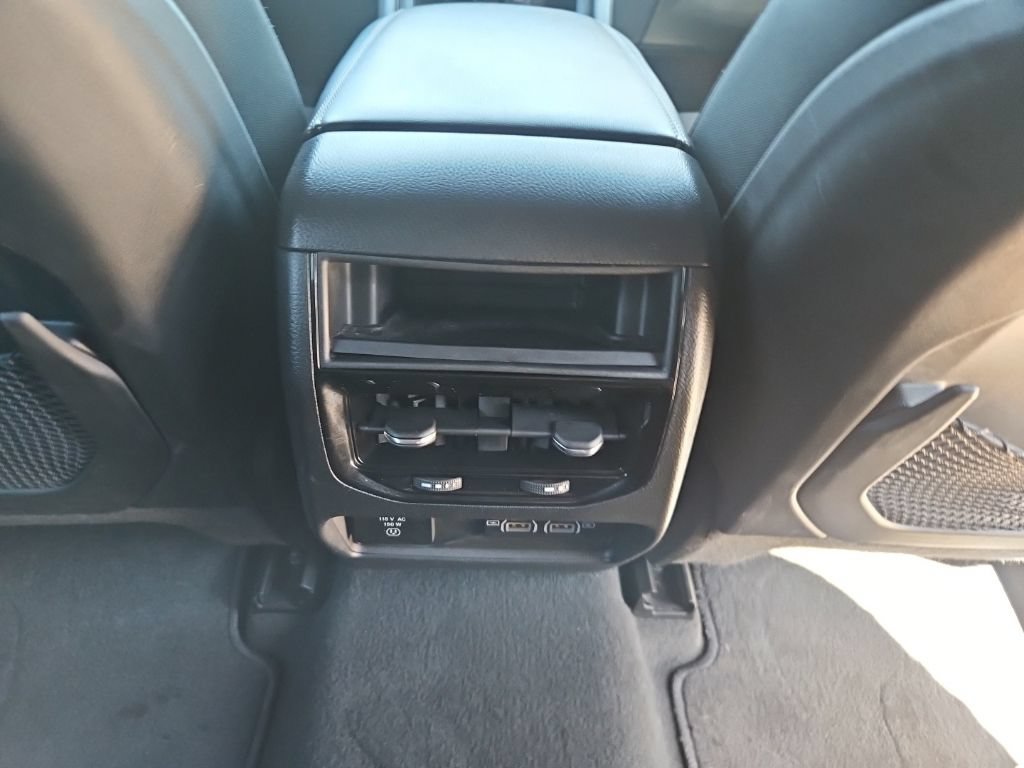 Used 2023 Jeep Grand Cherokee Altitude AWD/4WD image 30