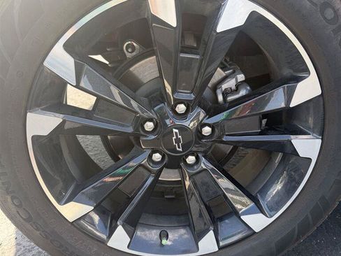 Certified 2025 Chevrolet Equinox RS FWD image 6