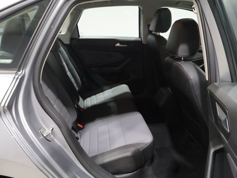 Used 2025 Volkswagen Jetta SE FWD image 22