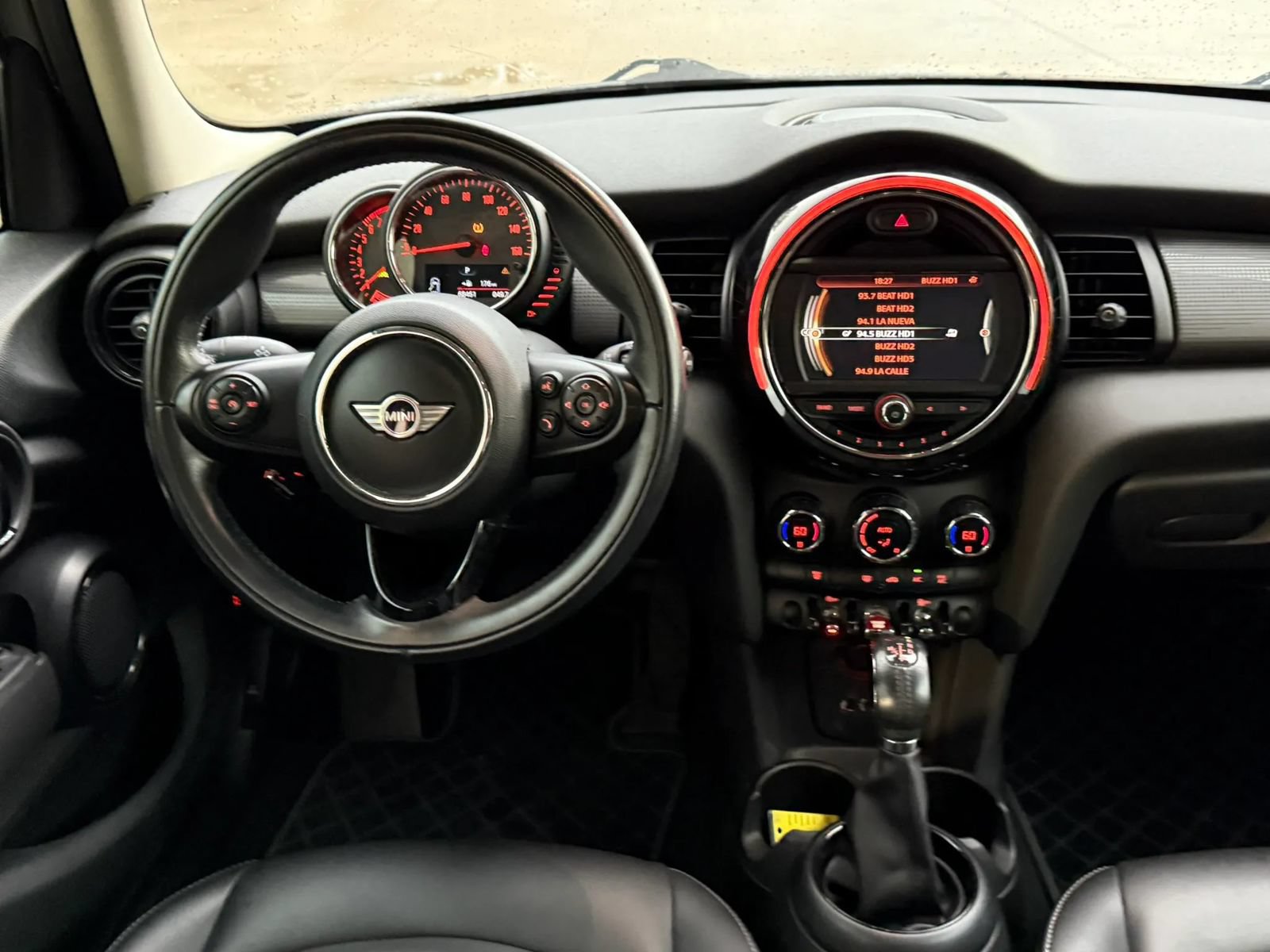 Used 2017 MINI Cooper 4-Door Hardtop FWD image 13