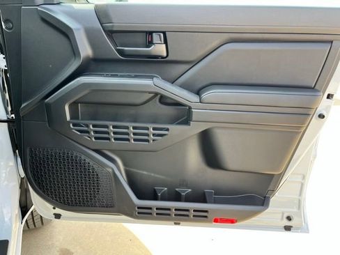 New 2026 Toyota Tacoma SR AWD/4WD image 23