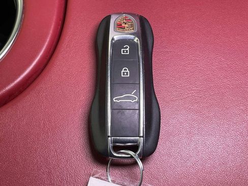 Used 2022 Porsche Panamera 4 Platinum Edition image 45