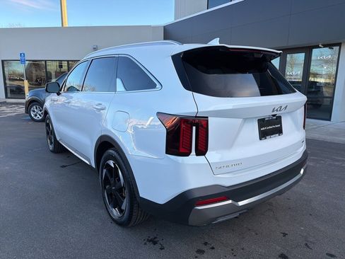 Used 2025 Kia Sorento SX Prestige image 8