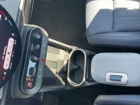 Used 2025 MINI Cooper S image 17