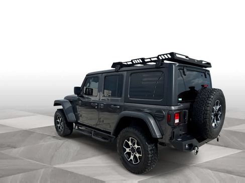 Used 2023 Jeep Wrangler Unlimited Rubicon AWD/4WD image 6