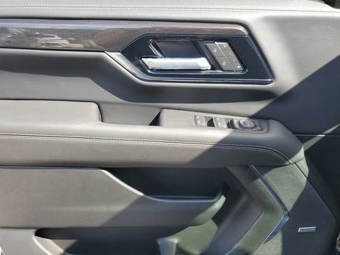 New 2026 GMC Yukon XL Elevation RWD image 17