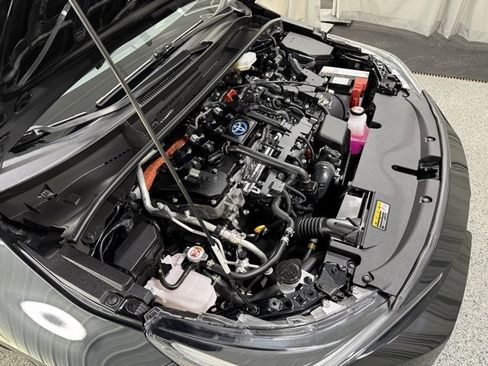 Used 2024 Toyota Corolla LE image 21