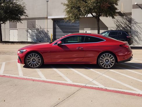 Certified 2024 Mercedes-Benz CLE 300 4MATIC Coupe image 3