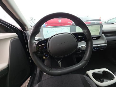 Used 2024 Hyundai Ioniq 5 SEL image 6