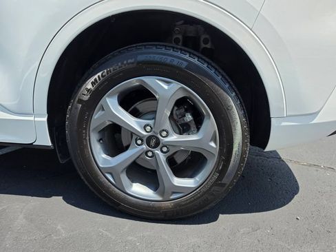 Used 2024 Ford Escape ST-Line w/ Tech Pack #1 AWD/4WD image 10