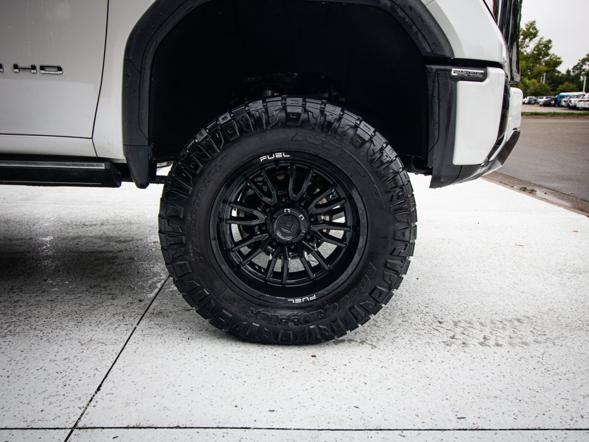 Used 2024 GMC Sierra 2500 Denali Ultimate AWD/4WD image 13