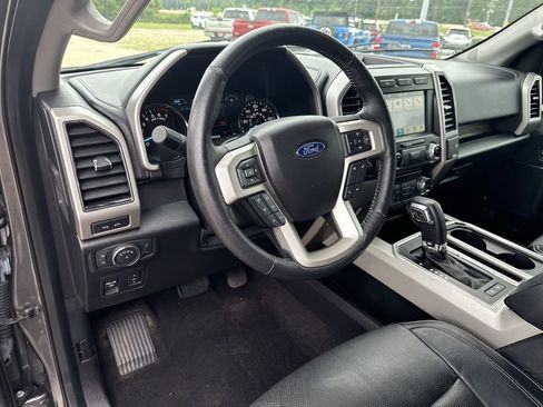 Used 2018 Ford F150 Lariat w/ Equipment Group 502A Luxury RWD image 13