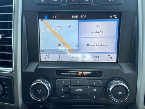 Used 2018 Ford F250 Lariat w/ Chrome Package image 25