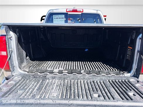 Used 2021 Chevrolet Colorado Z71 w/ Safety Package image 24