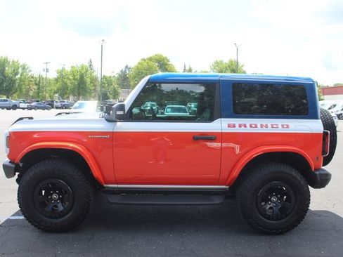 Certified 2025 Ford Bronco Stroppe Edition AWD/4WD image 9
