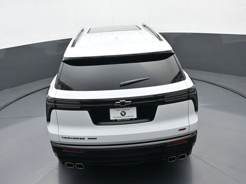 Used 2024 Chevrolet Traverse RS AWD/4WD image 35