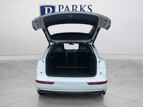 Used 2018 Audi Q5 2.0T Premium image 18