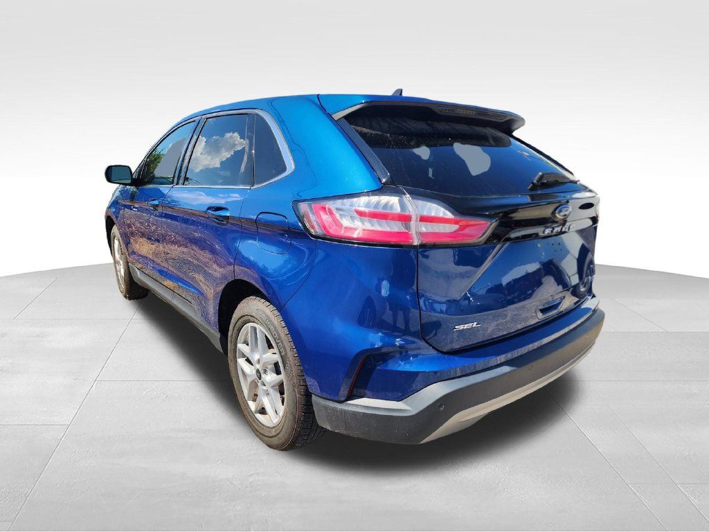 Used 2024 Ford Edge SEL AWD/4WD image 3