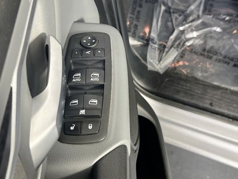 Used 2022 RAM 1500 Big Horn image 18