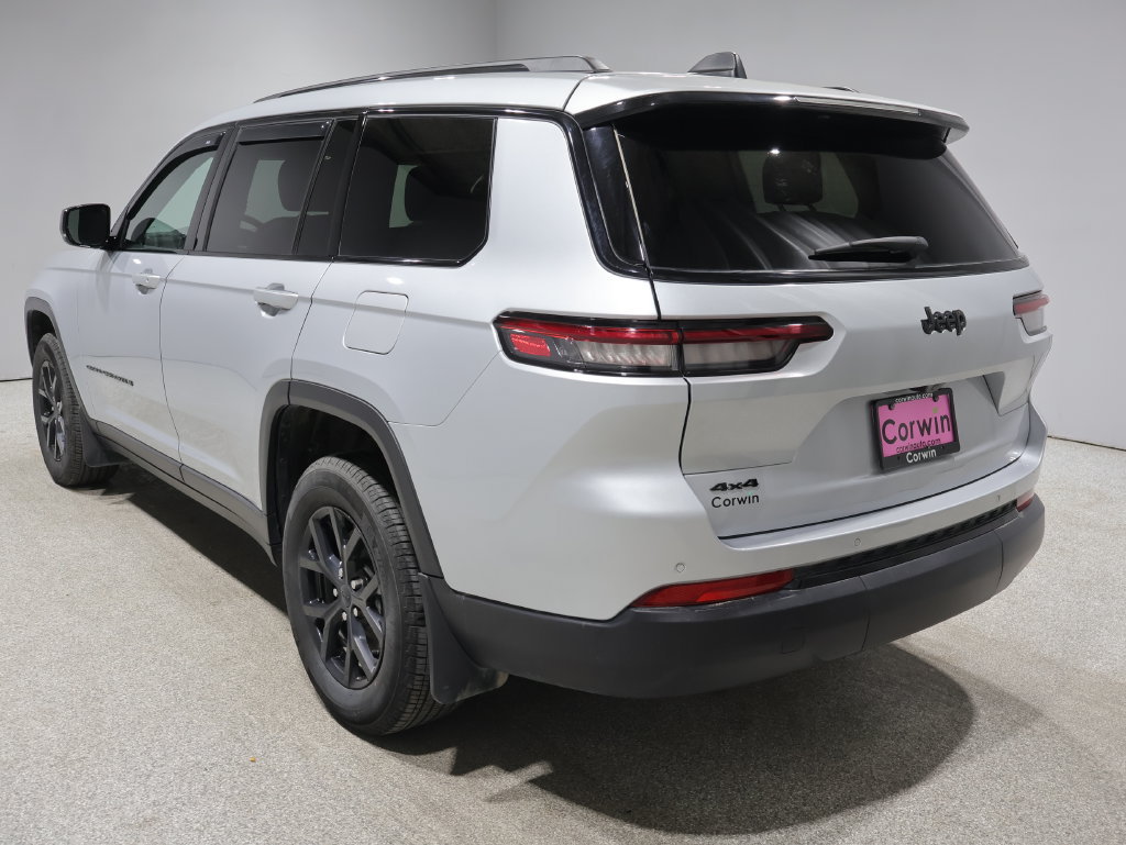 Used 2024 Jeep Grand Cherokee L Altitude AWD/4WD image 5