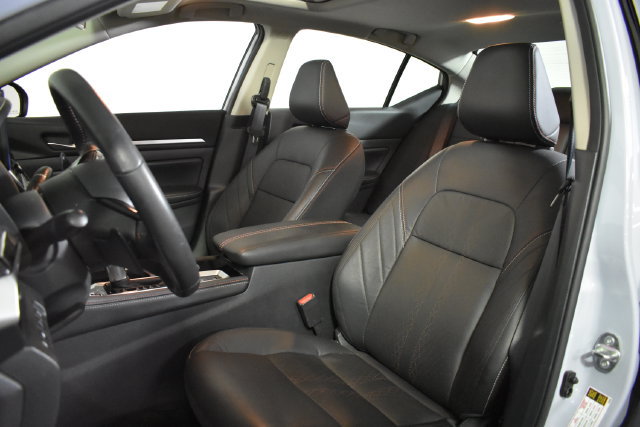 Certified 2024 Nissan Altima 2.0 SR FWD image 9