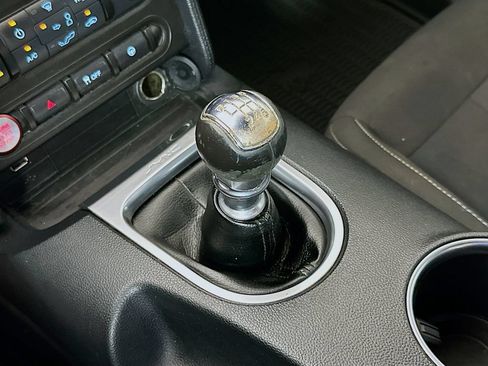 Used 2018 Ford Mustang GT RWD image 19