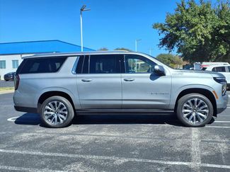 New 2026 Chevrolet Suburban High Country video 3