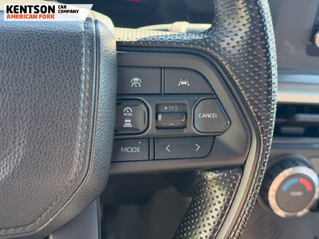 Used 2025 Toyota Tacoma SR5 AWD/4WD image 15