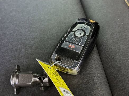 Certified 2021 Ford Bronco Badlands image 20