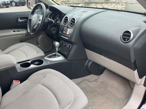 Used 2012 Nissan Rogue SV image 9