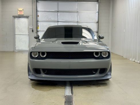 Used 2019 Dodge Challenger R/T Scat Pack image 2
