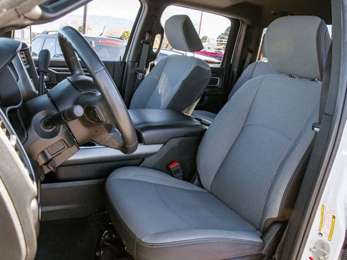 Used 2024 RAM 2500 Big Horn w/ Off Road Package image 12