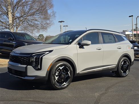 New 2026 Kia Sportage EX image 7