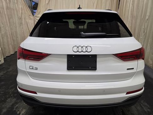 Used 2025 Audi Q3 2.0T Premium w/ Convenience Plus Package AWD/4WD image 8