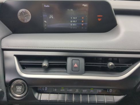 Used 2022 Lexus UX 200 w/ Accessory Package (Z2) FWD image 22