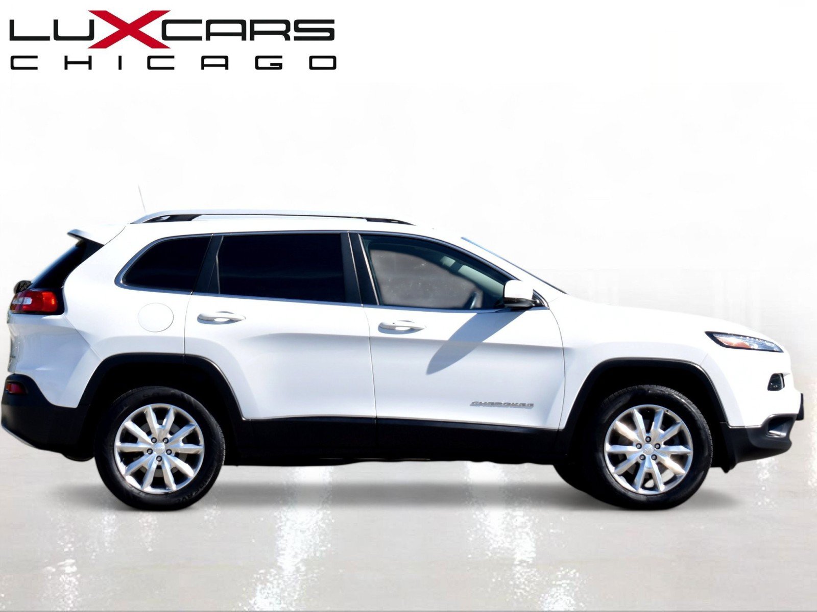 Used 2017 Jeep Cherokee Limited AWD/4WD image 8