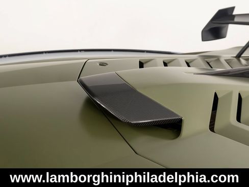 Used 2023 Lamborghini Huracan STO RWD image 45