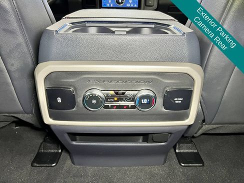 Used 2024 Ford Expedition Max Limited AWD/4WD image 16