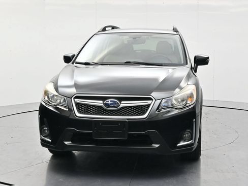 Used 2017 Subaru Crosstrek 2.0i Limited AWD/4WD image 2