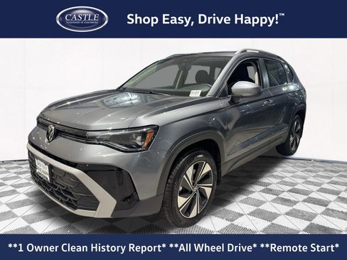 Used 2025 Volkswagen Taos SE w/ Panoramic Sunroof Package image 1