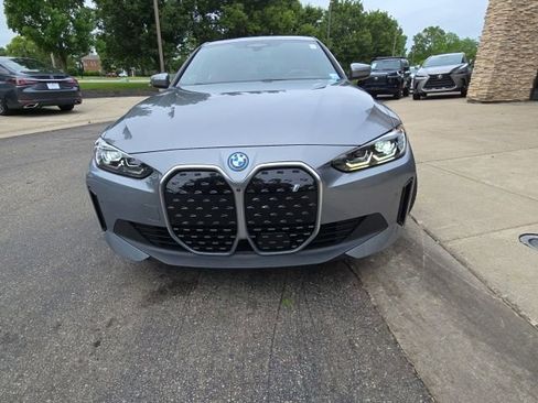 Used 2023 BMW i4 eDrive40 RWD image 7