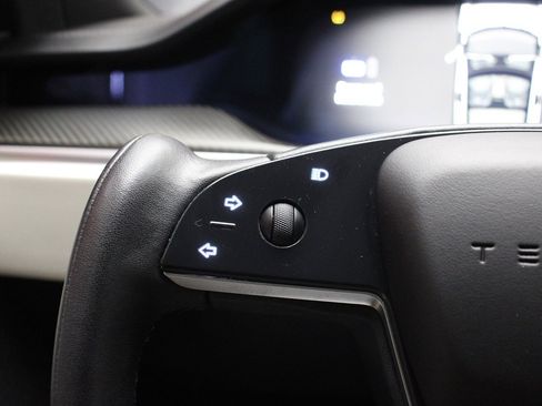 Used 2022 Tesla Model S Plaid image 23