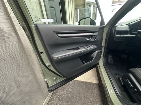 Used 2026 Honda CR-V TrailSport image 57