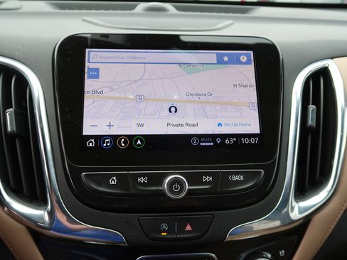 Used 2023 Chevrolet Equinox Premier image 28