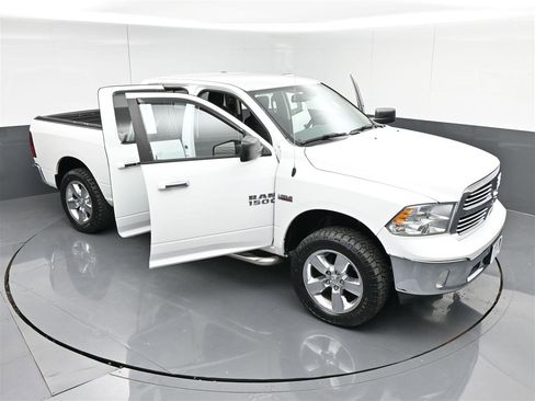Used 2015 RAM 1500 Big Horn AWD/4WD image 36