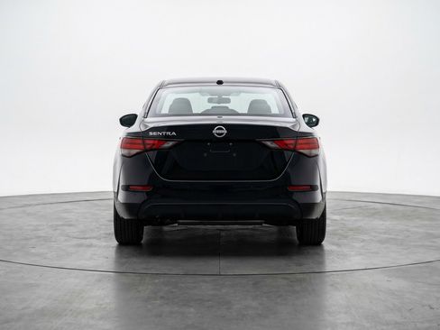 Used 2025 Nissan Sentra SV image 7